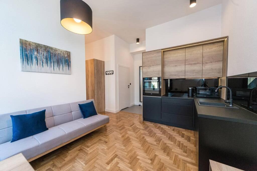 Matejki B Apartment *